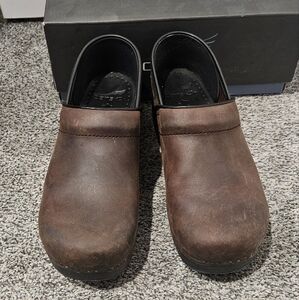 Dansko clogs brown size 40
